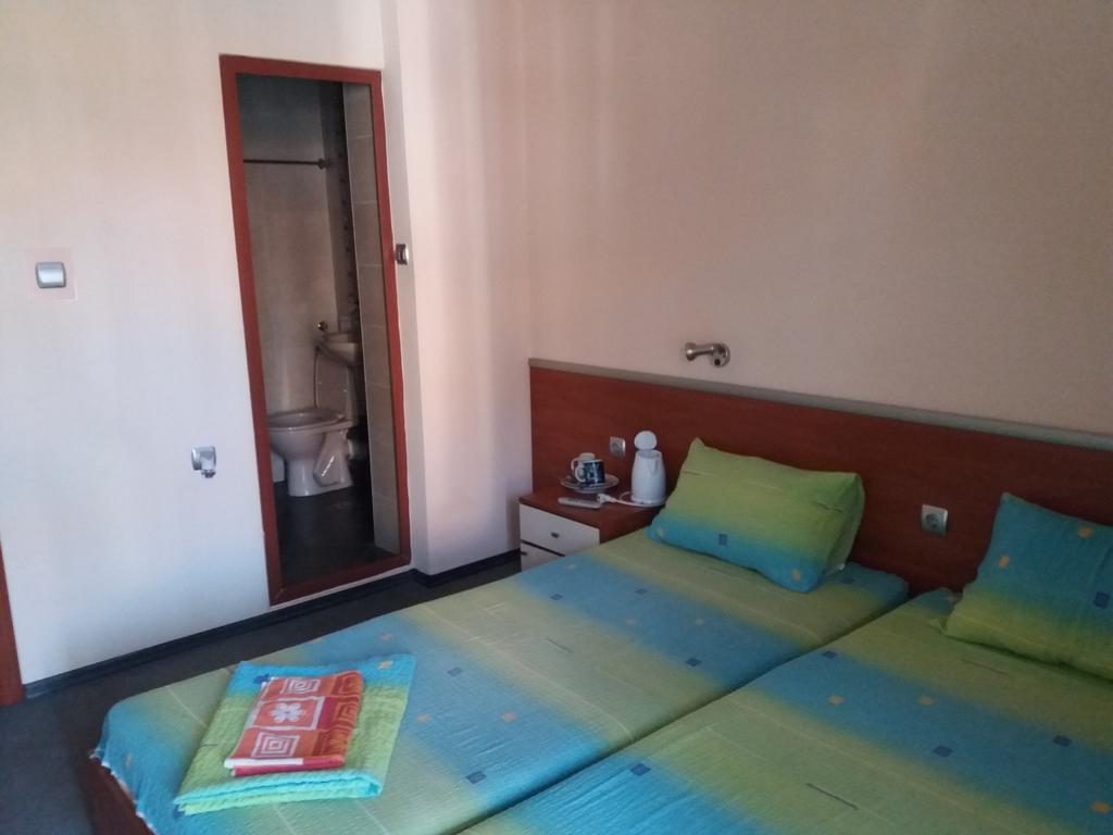 Апартаменти И Стаи За Гости Анхиало Pomorie Bagian luar foto